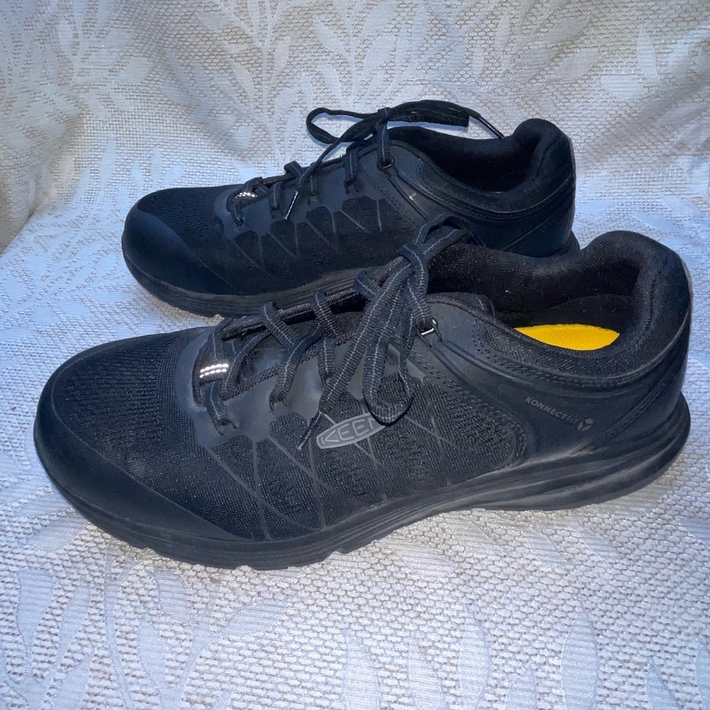 Keen Men's Black Utility Low Boot Shoe 
Vista Energy Carbon Toe - Picture 6 of 9